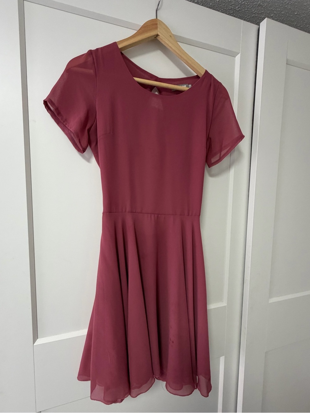 Women's Short Sleeve Fit & Flare Dress in Dusty Rose